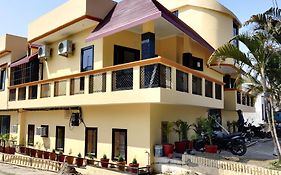 Kempty Valley View Resort, Mussoorie - Away From City Hustle